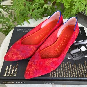 ROTHY'S ☆ The Point Botanicamo Red Camo Slip-On Flats ☆ Size 7.5 ☆ Retired